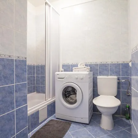 Апартаменты Nejedleho Apartmeet Прага