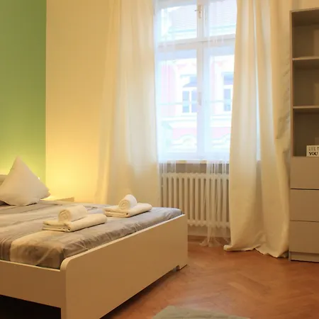Nejedleho Apartmeet Daire Prag