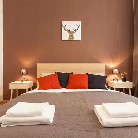 Nejedleho Apartmeet Apartamento